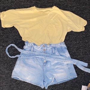 Paper Bag mom shorts 😍🌼